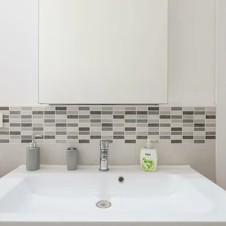Venini Flat Apartment Milan