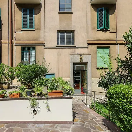 Venini Flat Apartment Milan