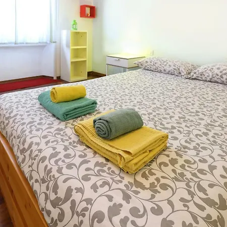 Venini Flat Apartment Milan